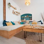 Garden - Utopy Albergue