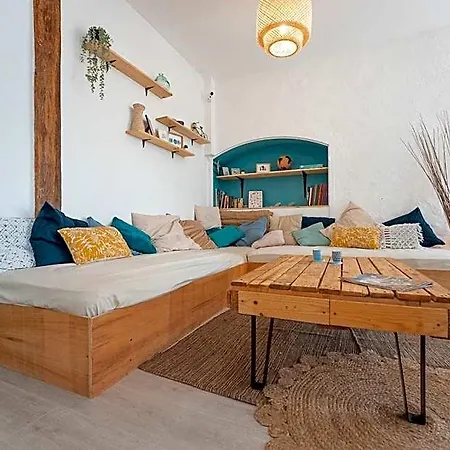 Hostel Garden - Utopy Μπιαρίτζ